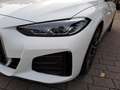 BMW i4 eDrive40 M Sport Klimaaut. Glasdach HIFI Wit - thumbnail 14