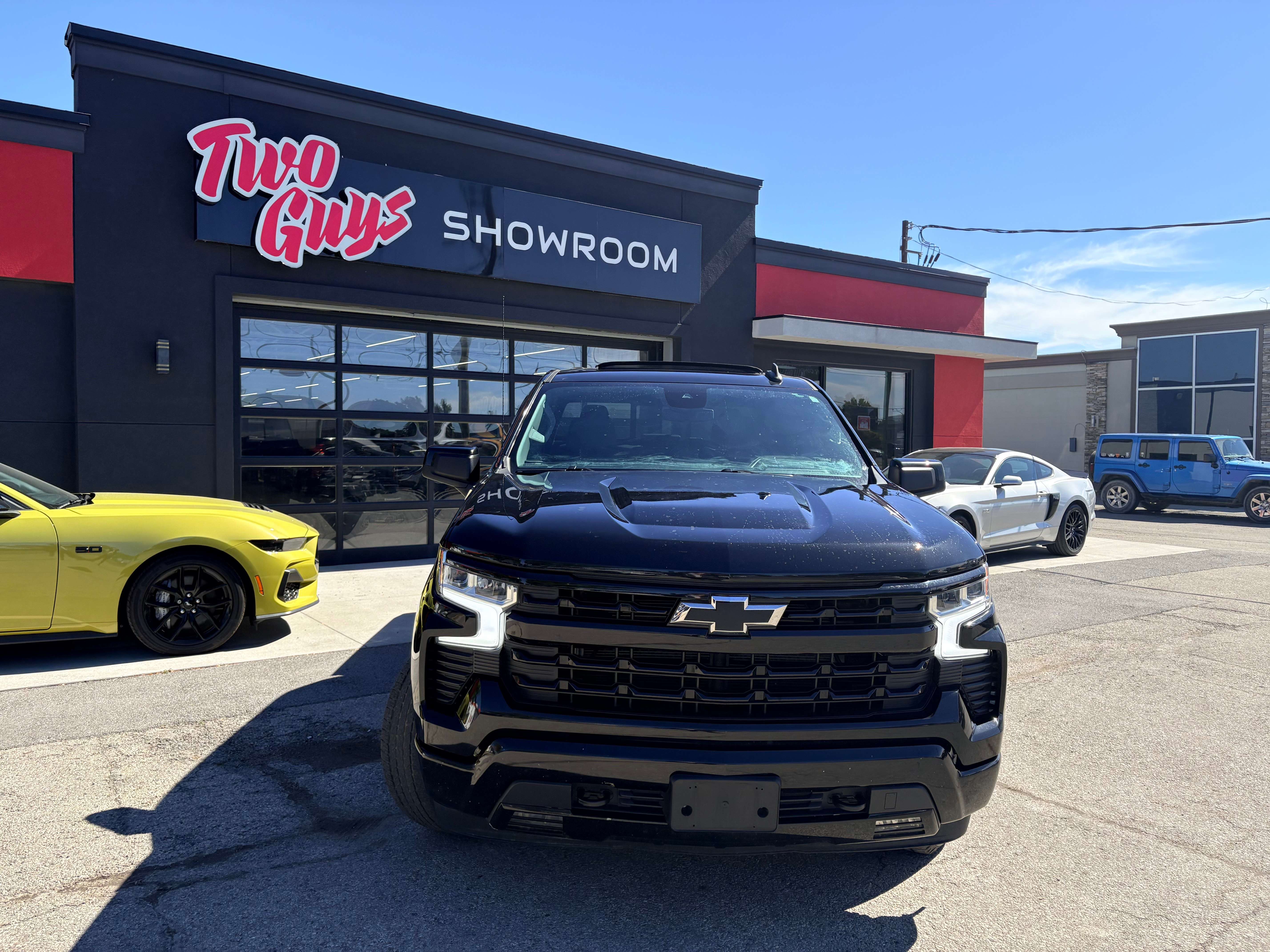 2024 Chevrolet Silverado 1500 Crew Cab RST 4WD Sunroof Nav Remote Start Back Up Camera photo 5
