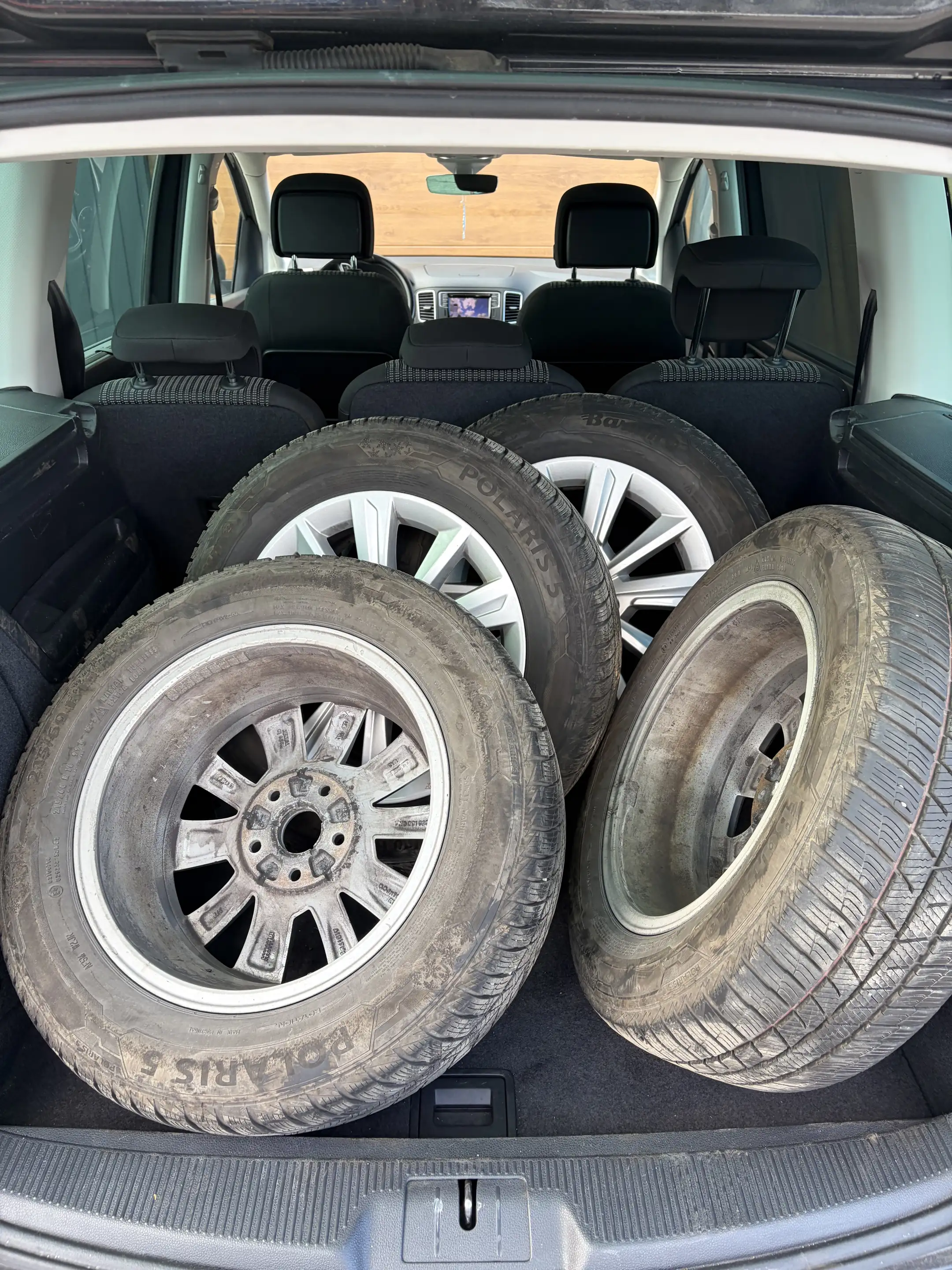 SEAT Alhambra Executive 2,0 TDI DSG 4WD — photo 10