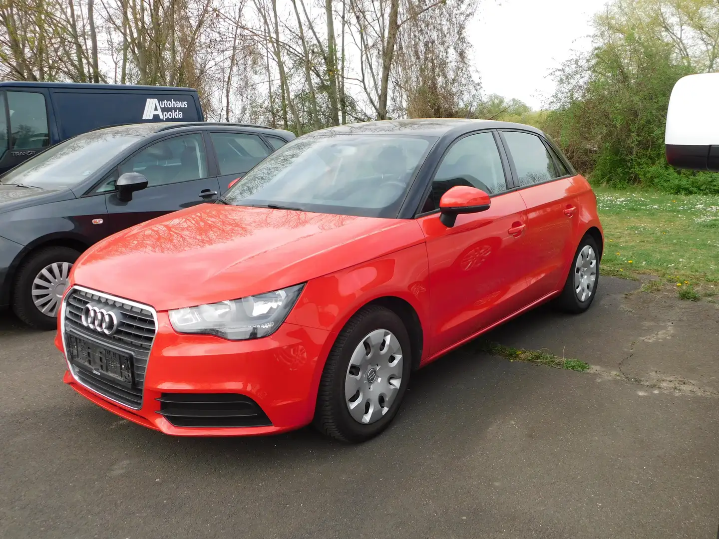 Audi A1 attraction Rouge - 2