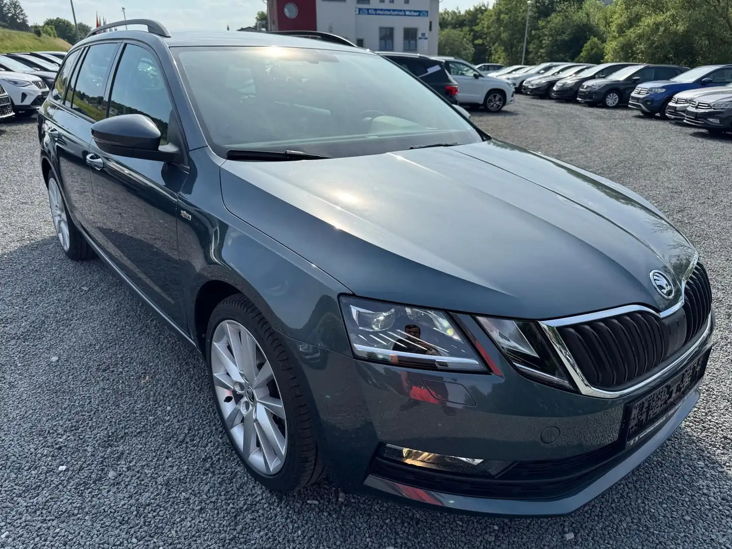 Skoda Octavia 2.0 TDI *DSG*SOLEIL*AHK-ABN*PDCHI*SHZ*AC Grey - 1