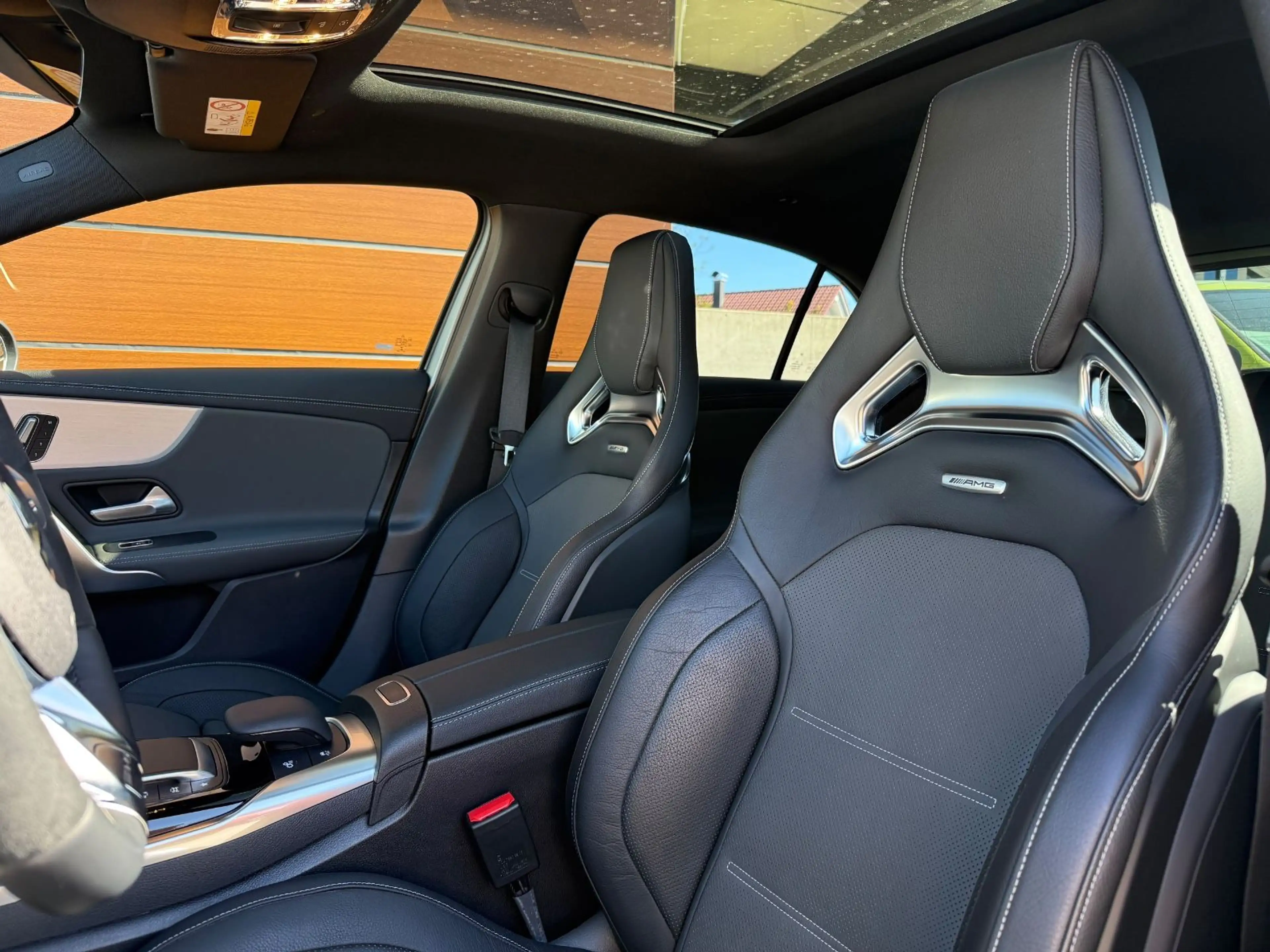 Mercedes-Benz A 45 AMG A 45 S AMG *MAGNO*PERF.SITZE&AGA*PANO*HUD*SITZKL — photo 11