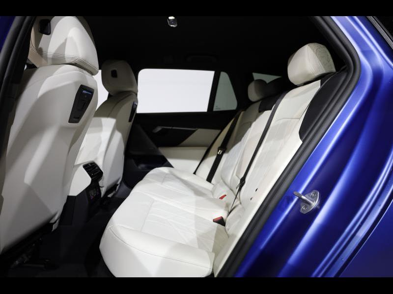 BMW 550 e xDrive Touring Kit M Sport — photo 9