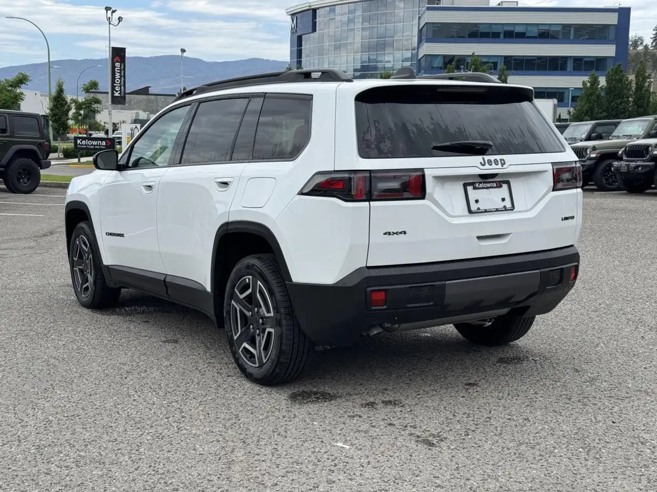 Jeep Cherokee снимка Jeep Cherokee