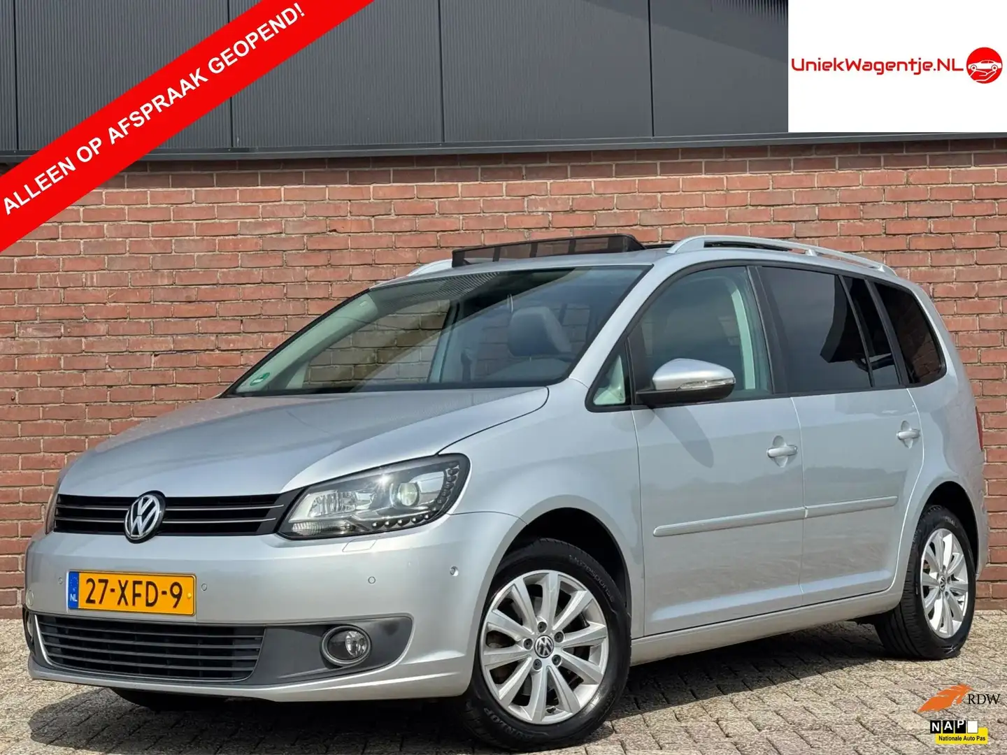 Volkswagen Touran Highline | 1E EIG! | NL-AUTO! | DEALER OH! Zilver - 1
