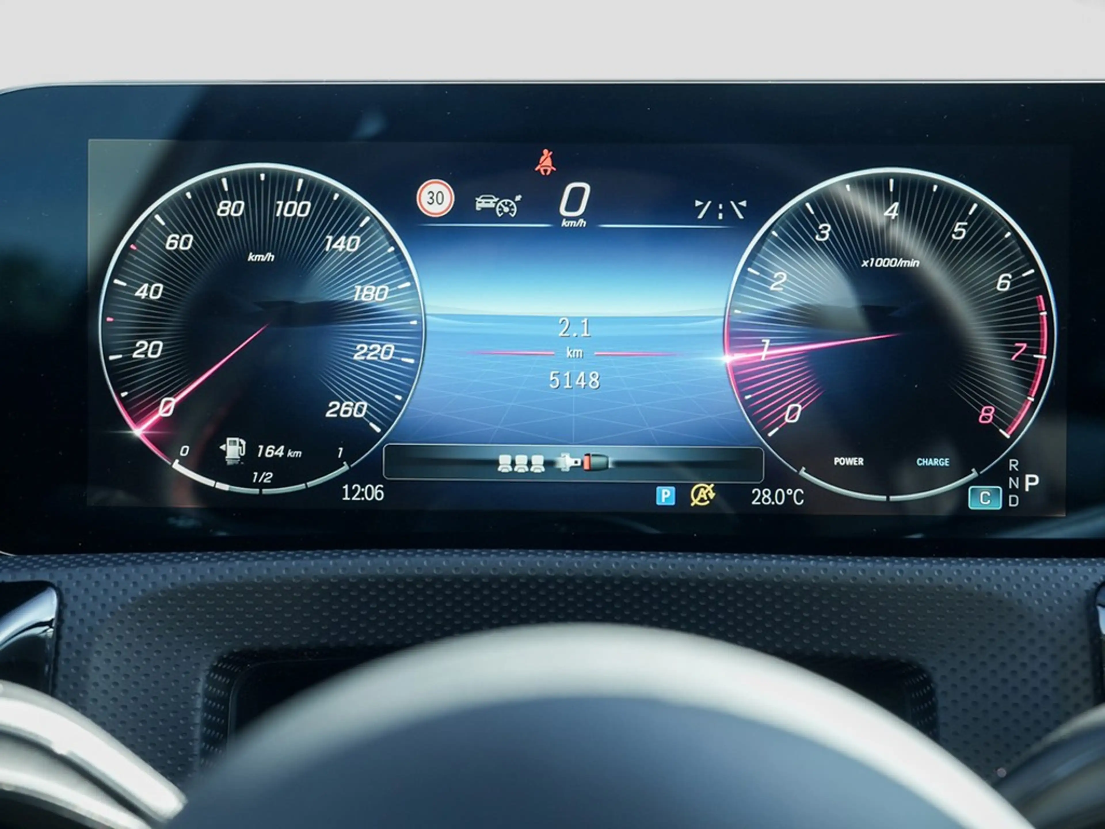 Mercedes-Benz A 200 A200 AMG Line Night Paket *Navi*Kamera*Kessy*DA... — photo 13