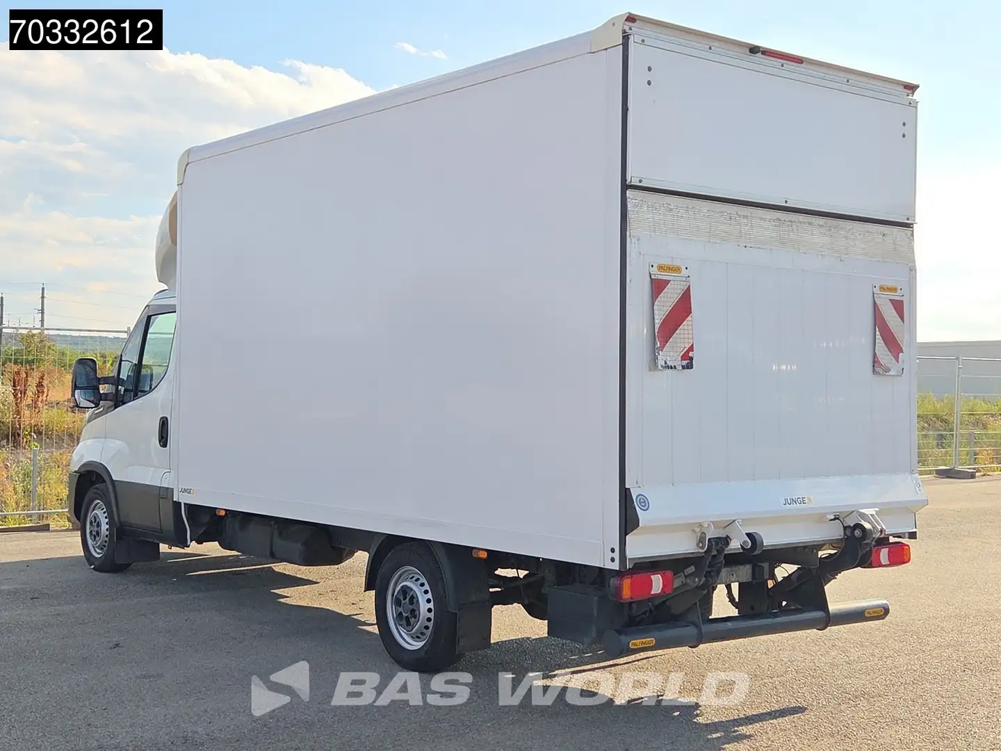 Iveco Daily 35S16 Automatik Ladebordwand Koffer 160 Weiß - 2