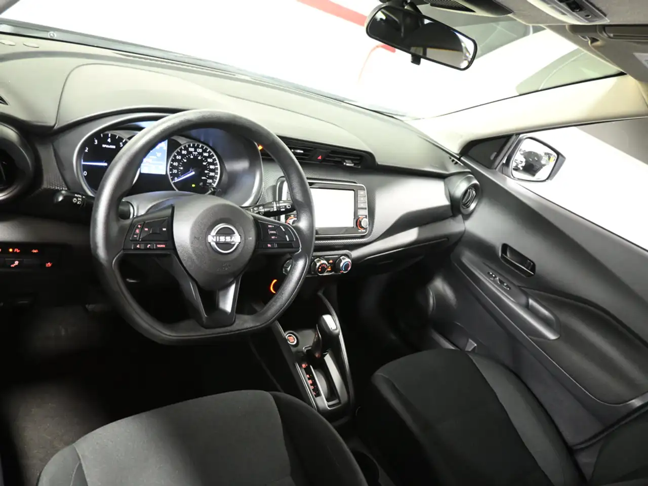 Nissan Kicks снимка Nissan Kicks