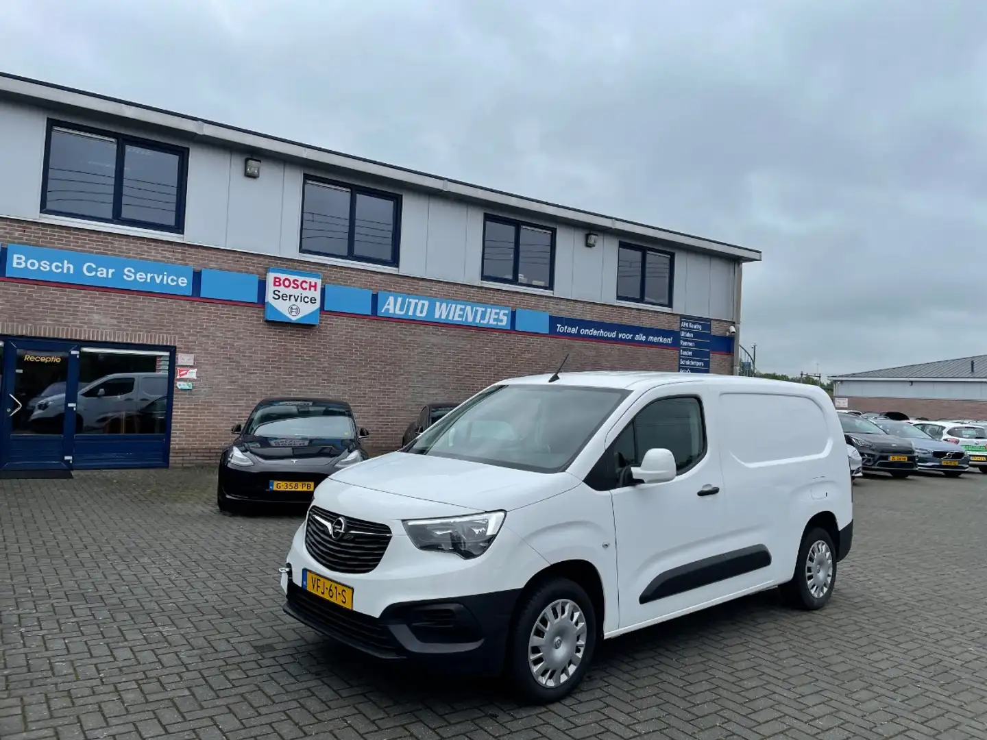 Opel Combo 1.5D 75kw | L2 Edition 3-Pers | Motor defect Wit - 2