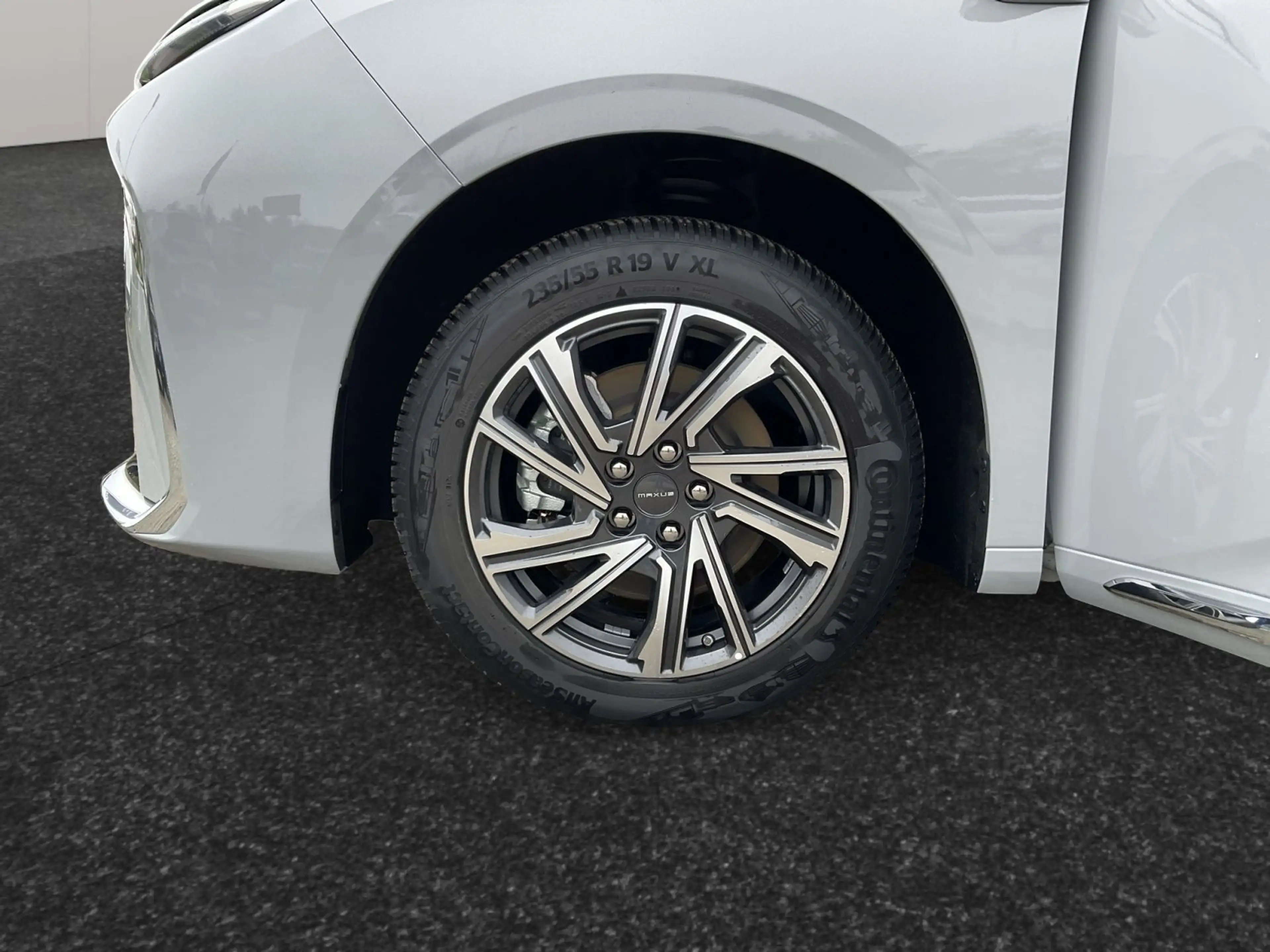 Maxus Mifa 9 MIFA 9 Elite Luxury — photo 15
