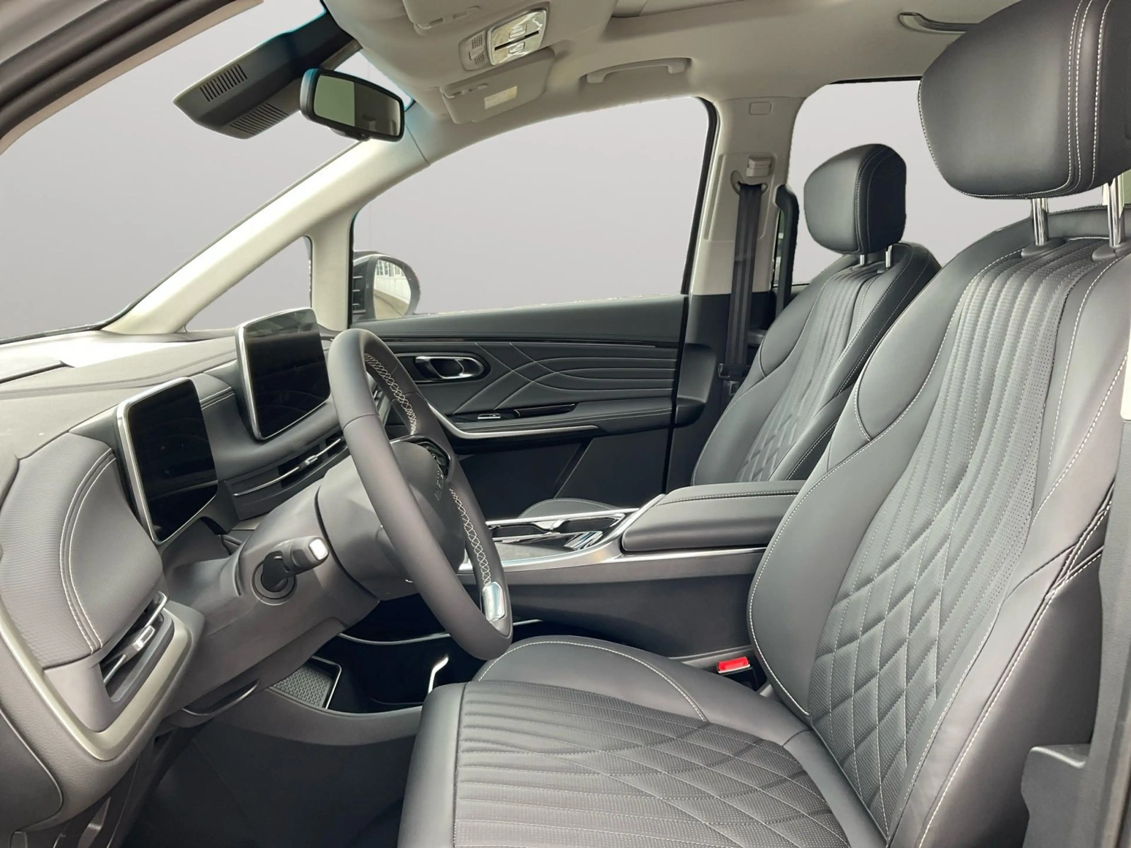 Maxus Mifa 9 MIFA 9 Elite Luxury — photo 10