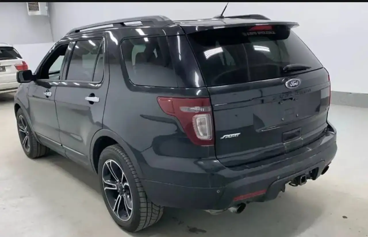 Ford Explorer снимка Ford Explorer