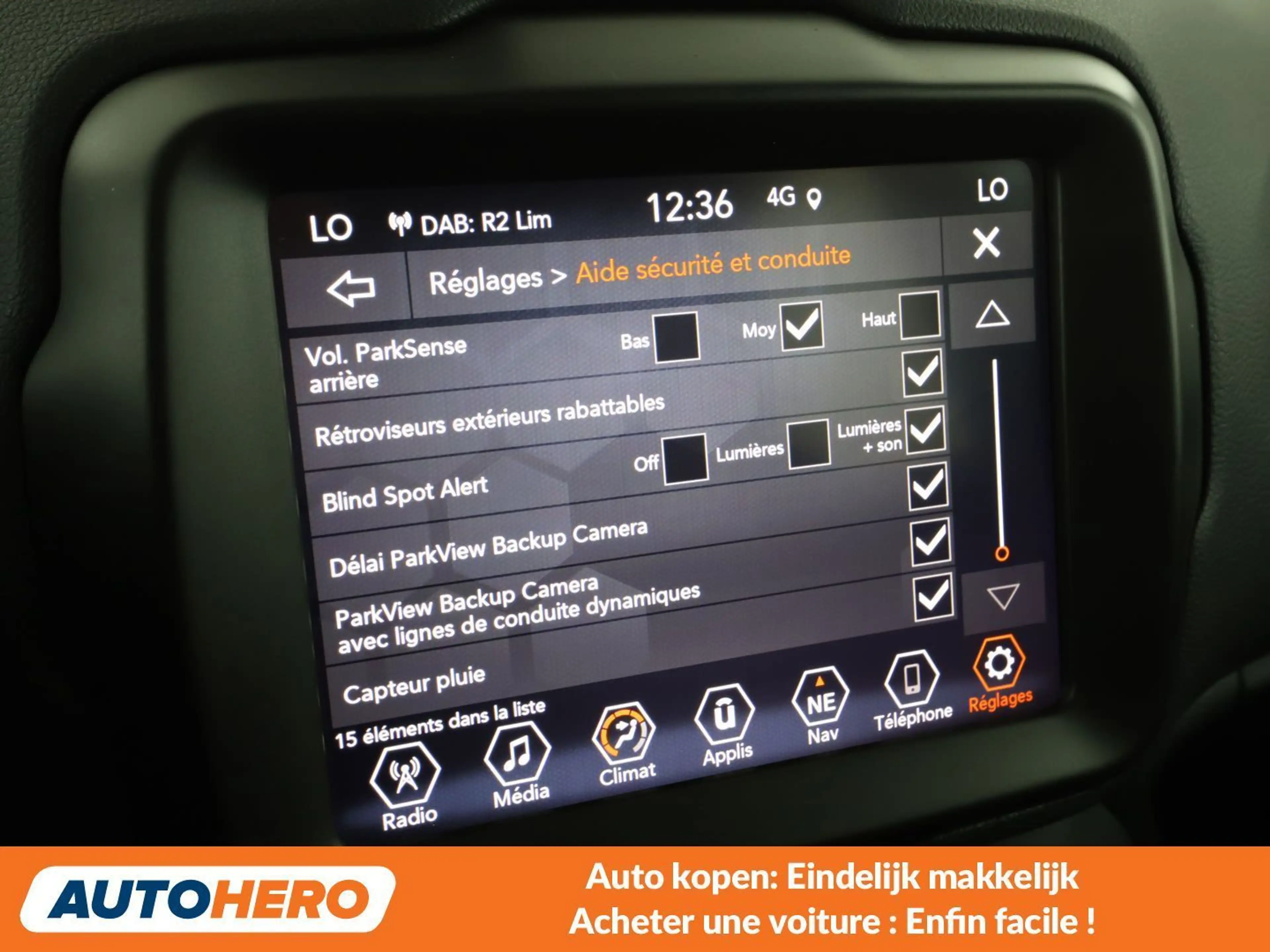 Jeep Renegade 1.3 T4 4xe Plug-in Hybrid Limited — photo 12