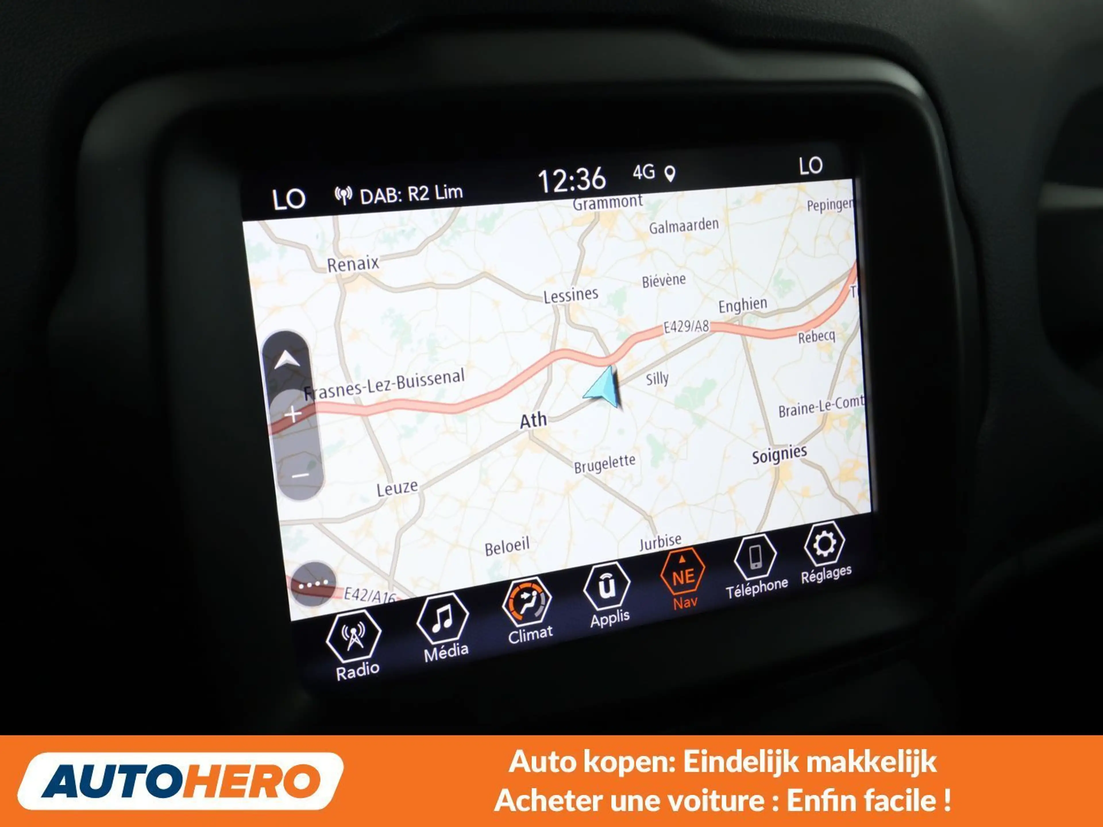 Jeep Renegade 1.3 T4 4xe Plug-in Hybrid Limited — photo 8