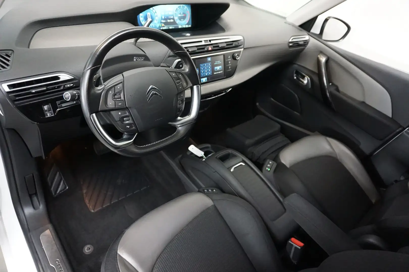 Citroen Grand C4 Picasso 1.6 e-THP Exclusive AUTOMAAT! MASSAGE H. LEER NAVI Wit - 2