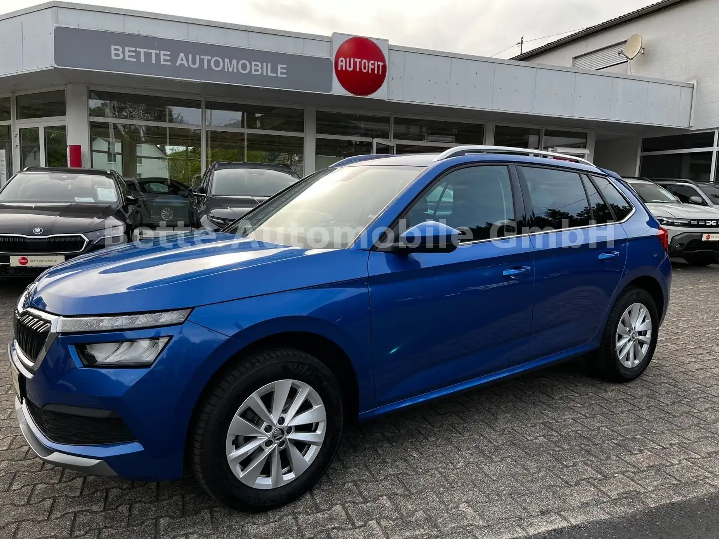 Skoda Kamiq 1.0 TSI Ambition *LED*PDC*KAMERA* Blau - 1