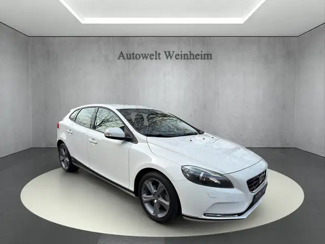 Volvo V40 °NAV°XENON°HEDTKE+EDITION25°PDC°SHZ°PARKPILOT