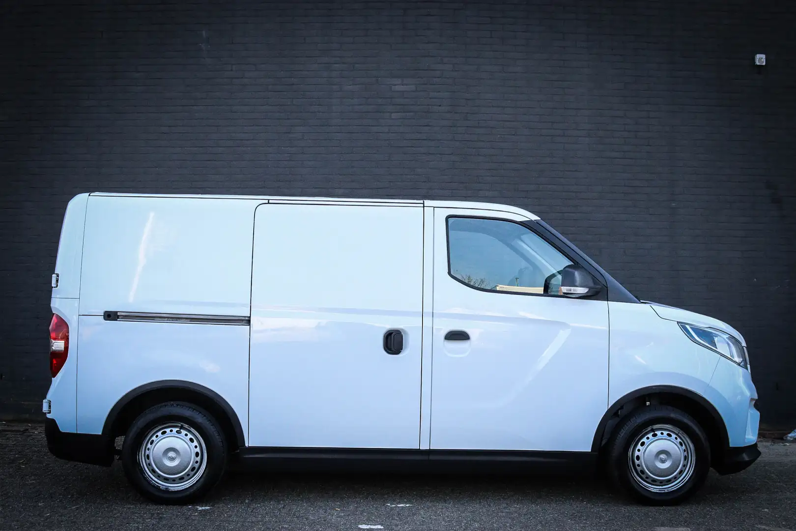 Maxus eDeliver 3 SWB 53 kWh Nu 17.950,- ! Alb - 2