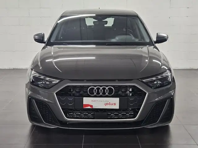Audi A1 view 2