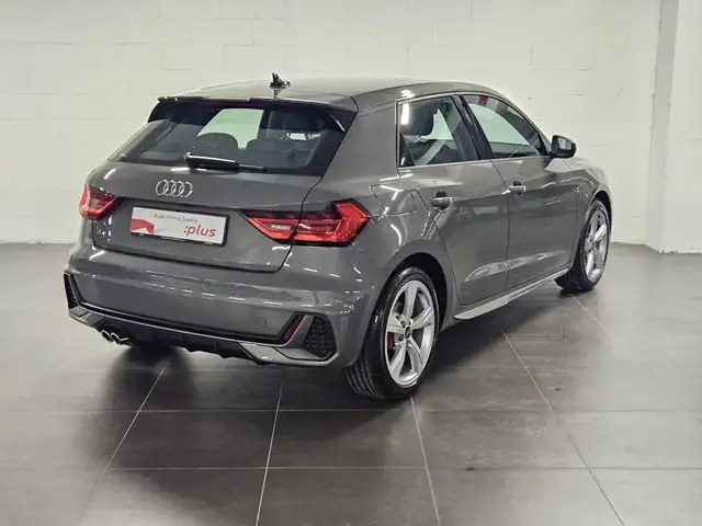Audi A1 view 4