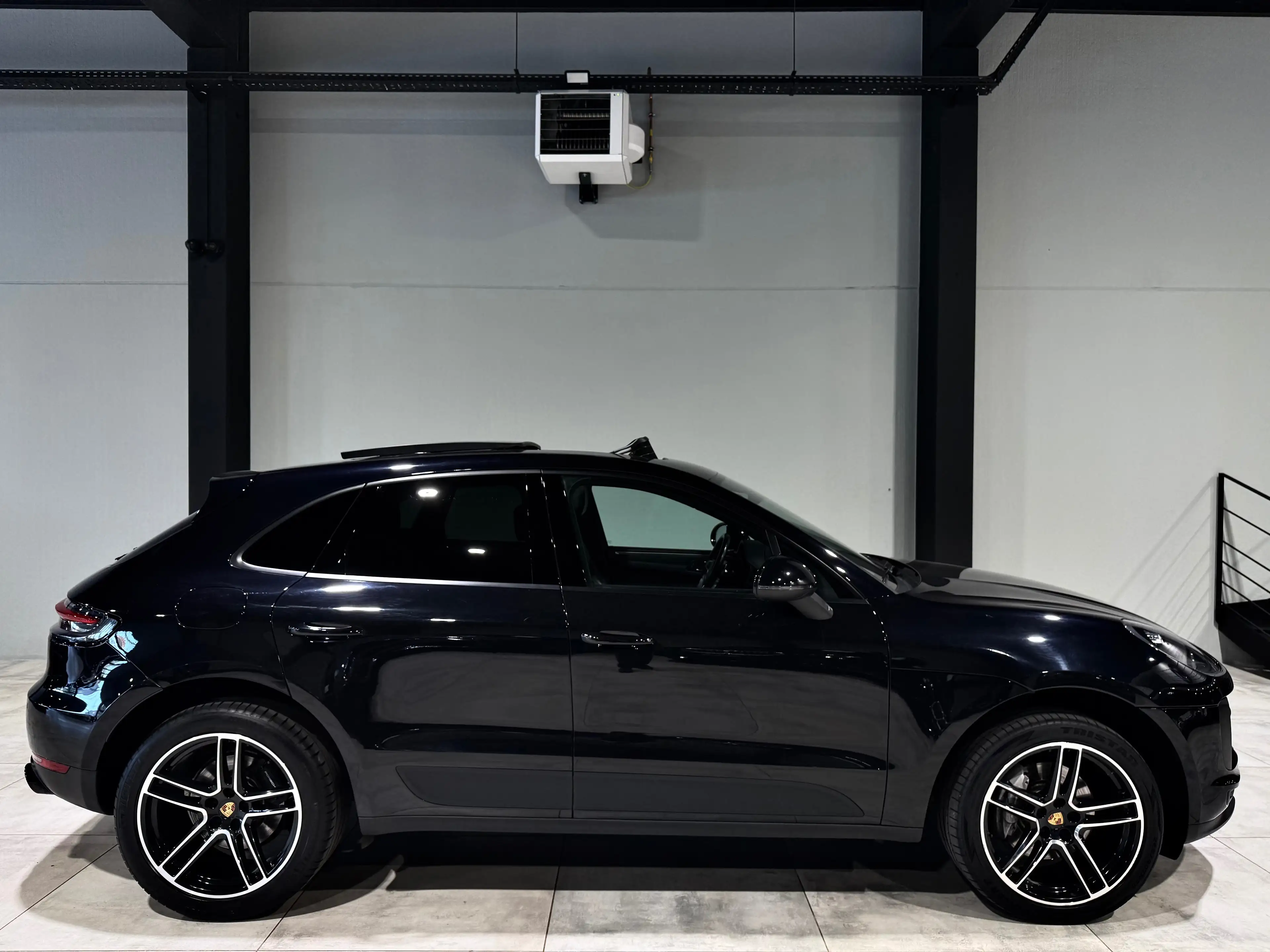 Porsche Macan 2.0i TURBO 245CV 01/2021 PANO CARPLAY CAMERRA JA20" — photo 7