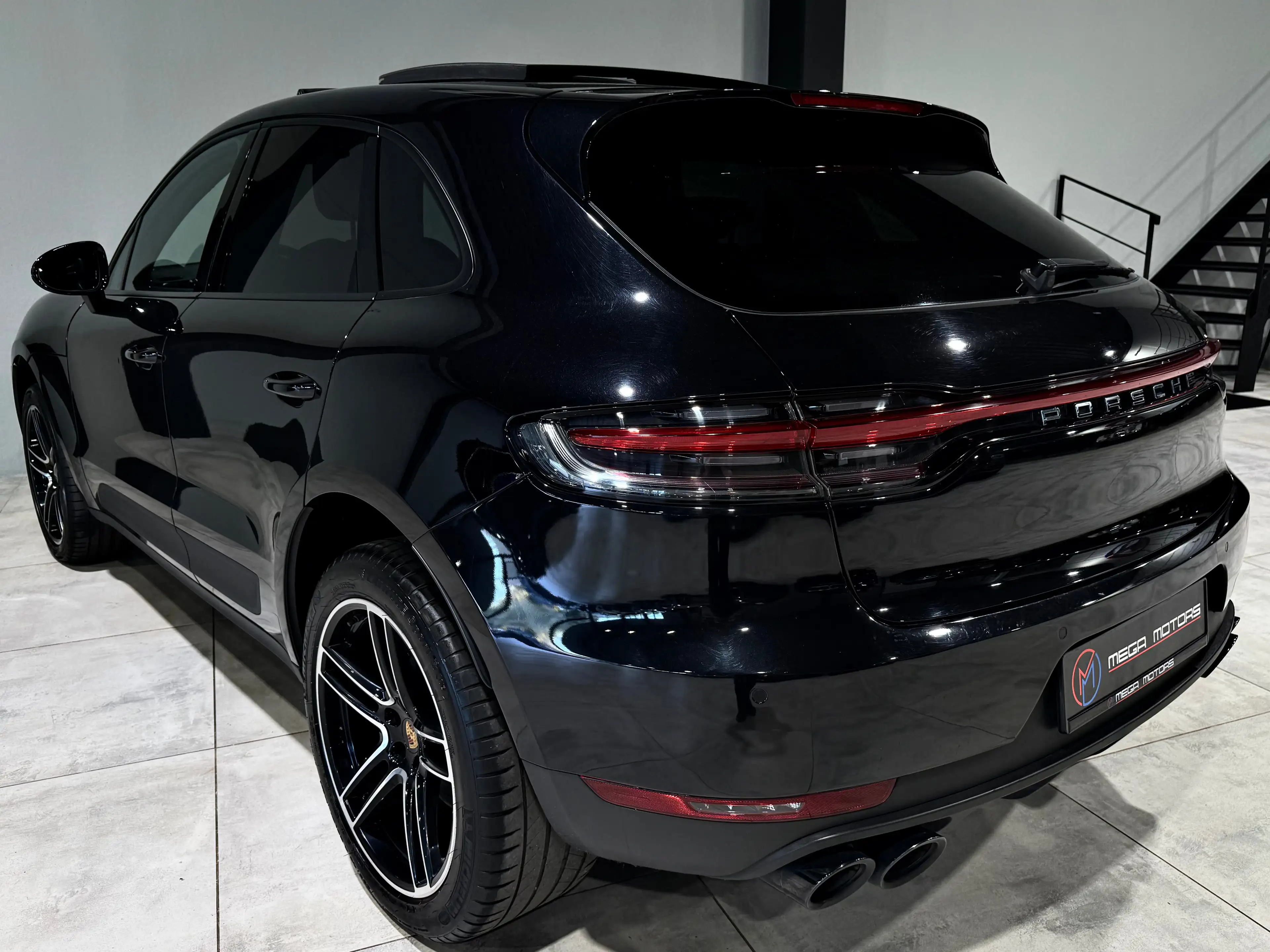 Porsche Macan 2.0i TURBO 245CV 01/2021 PANO CARPLAY CAMERRA JA20" — photo 2