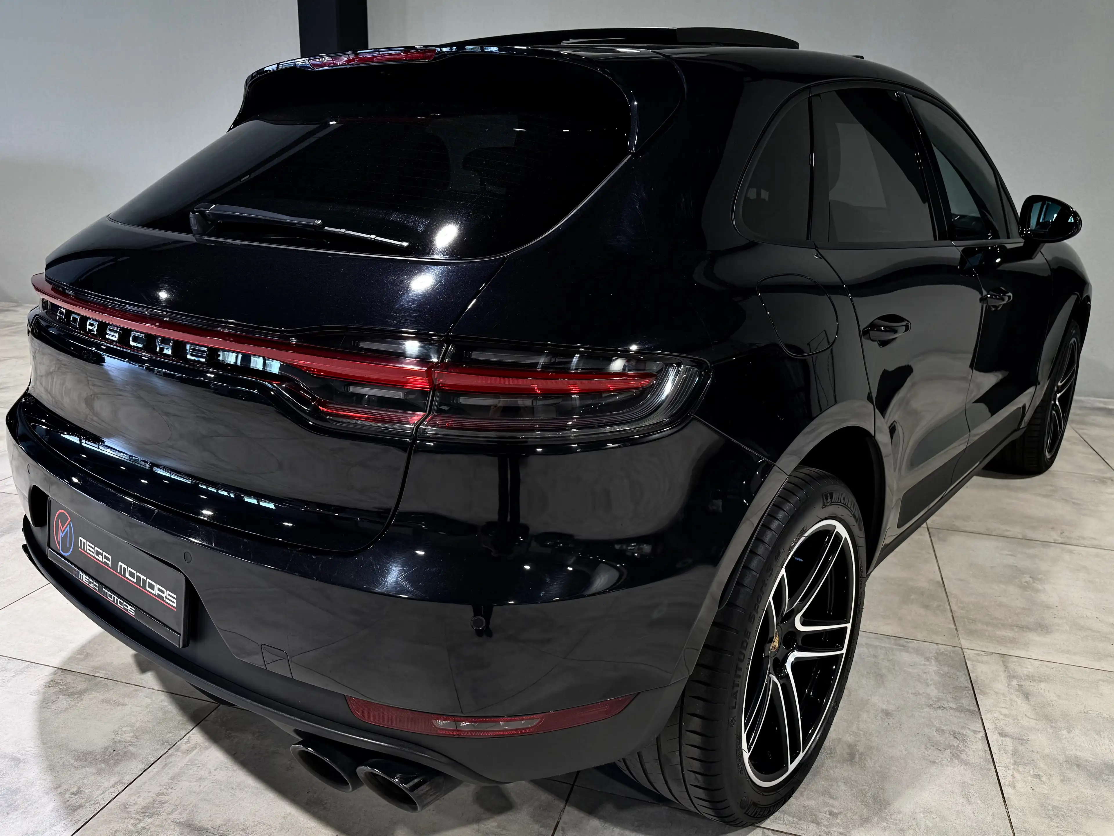 Porsche Macan 2.0i TURBO 245CV 01/2021 PANO CARPLAY CAMERRA JA20" — photo 4