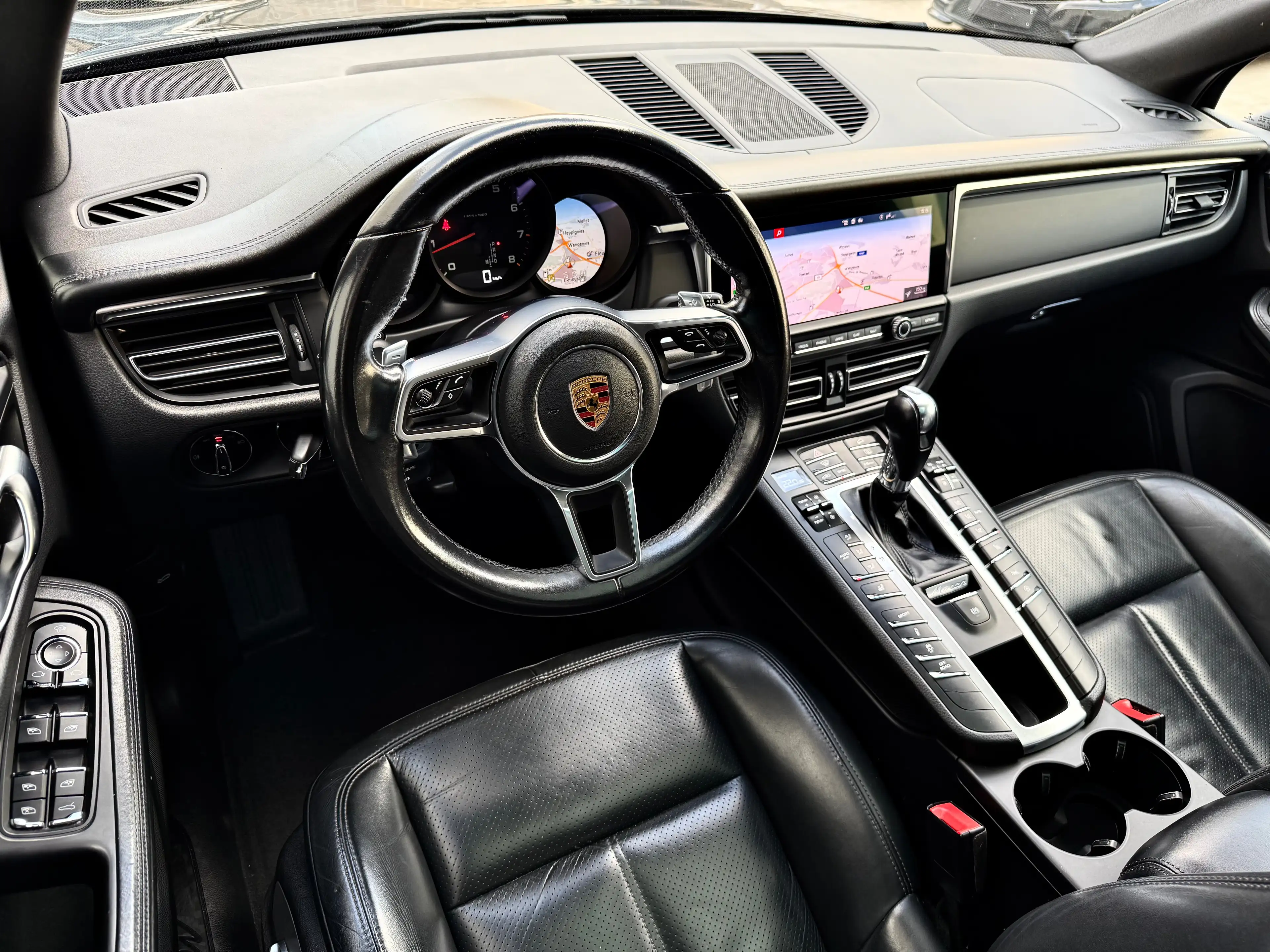 Porsche Macan 2.0i TURBO 245CV 01/2021 PANO CARPLAY CAMERRA JA20" — photo 11