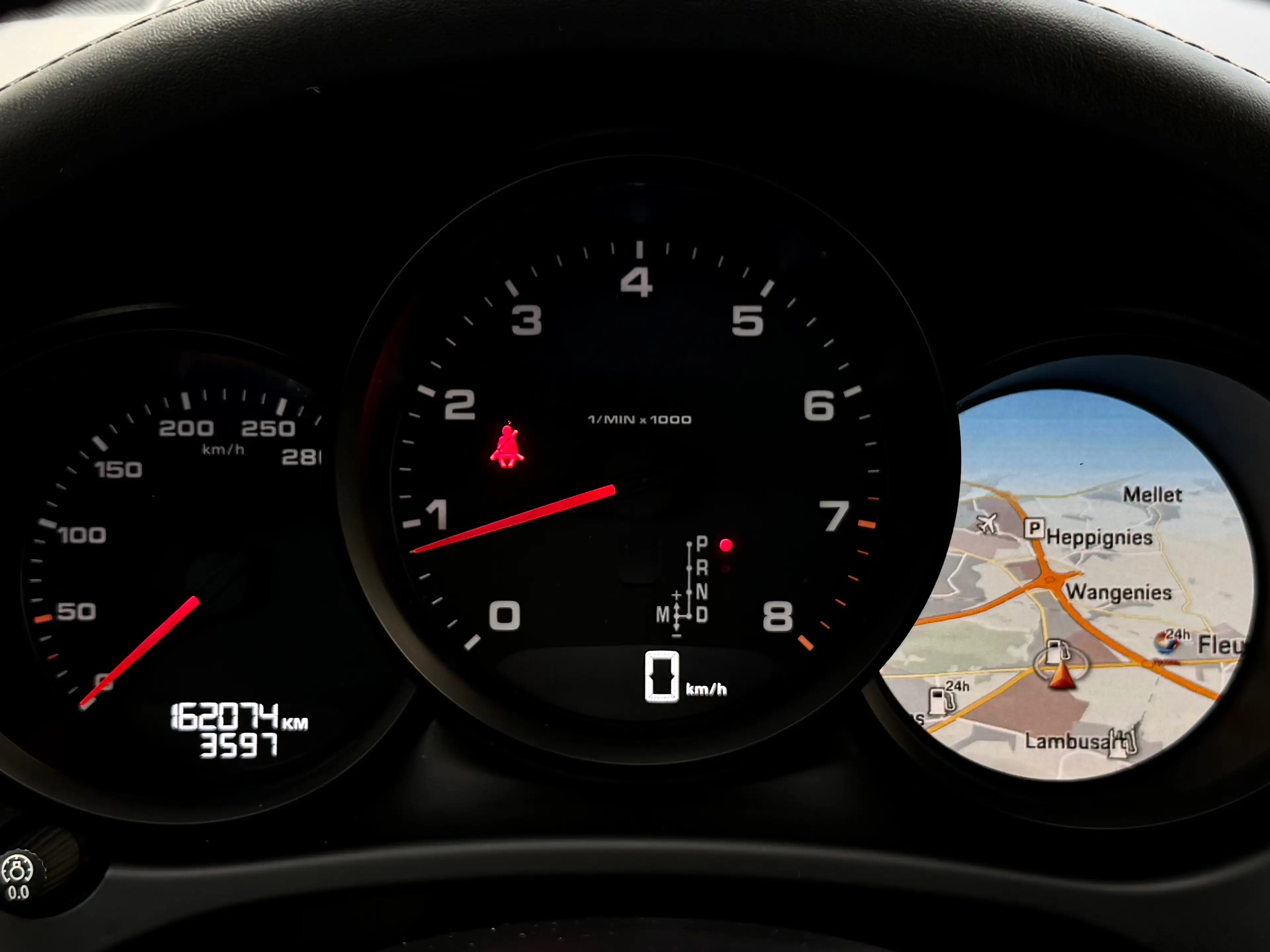 Porsche Macan 2.0i TURBO 245CV 01/2021 PANO CARPLAY CAMERRA JA20" — photo 12