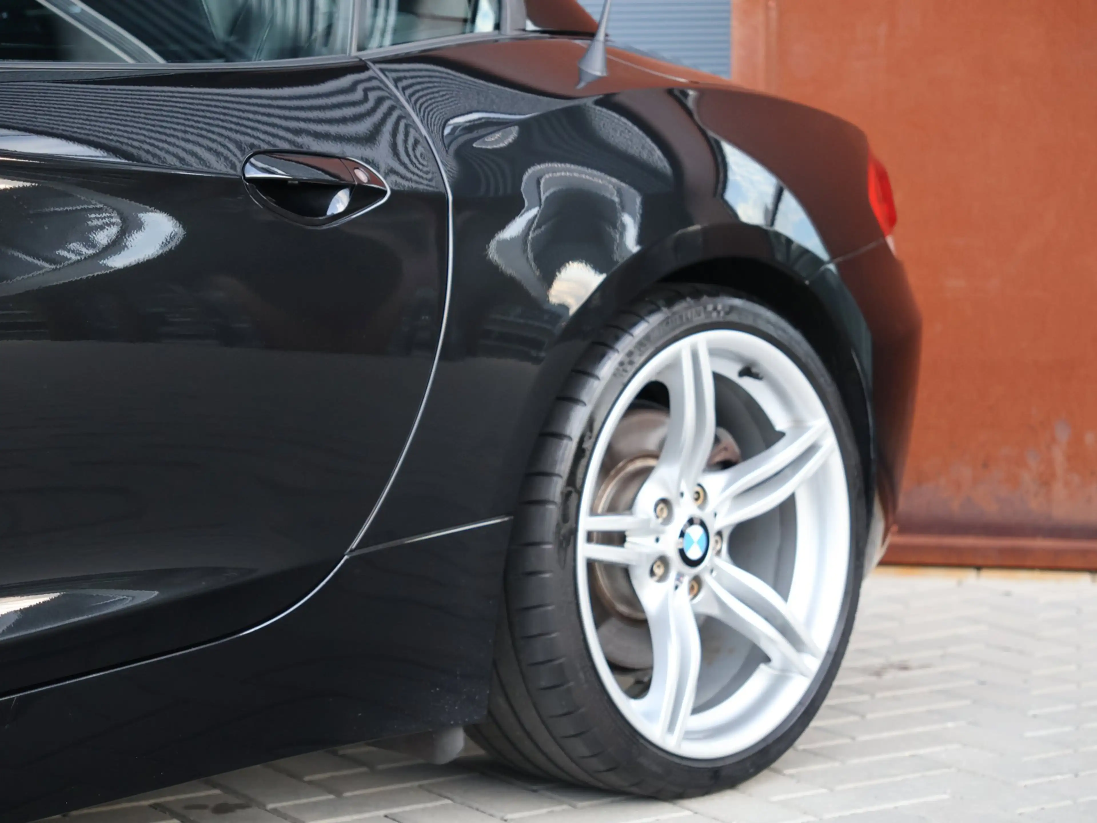 BMW Z4 Roadster SDrive35is Executive | M Sport | CarPlay — photo 37