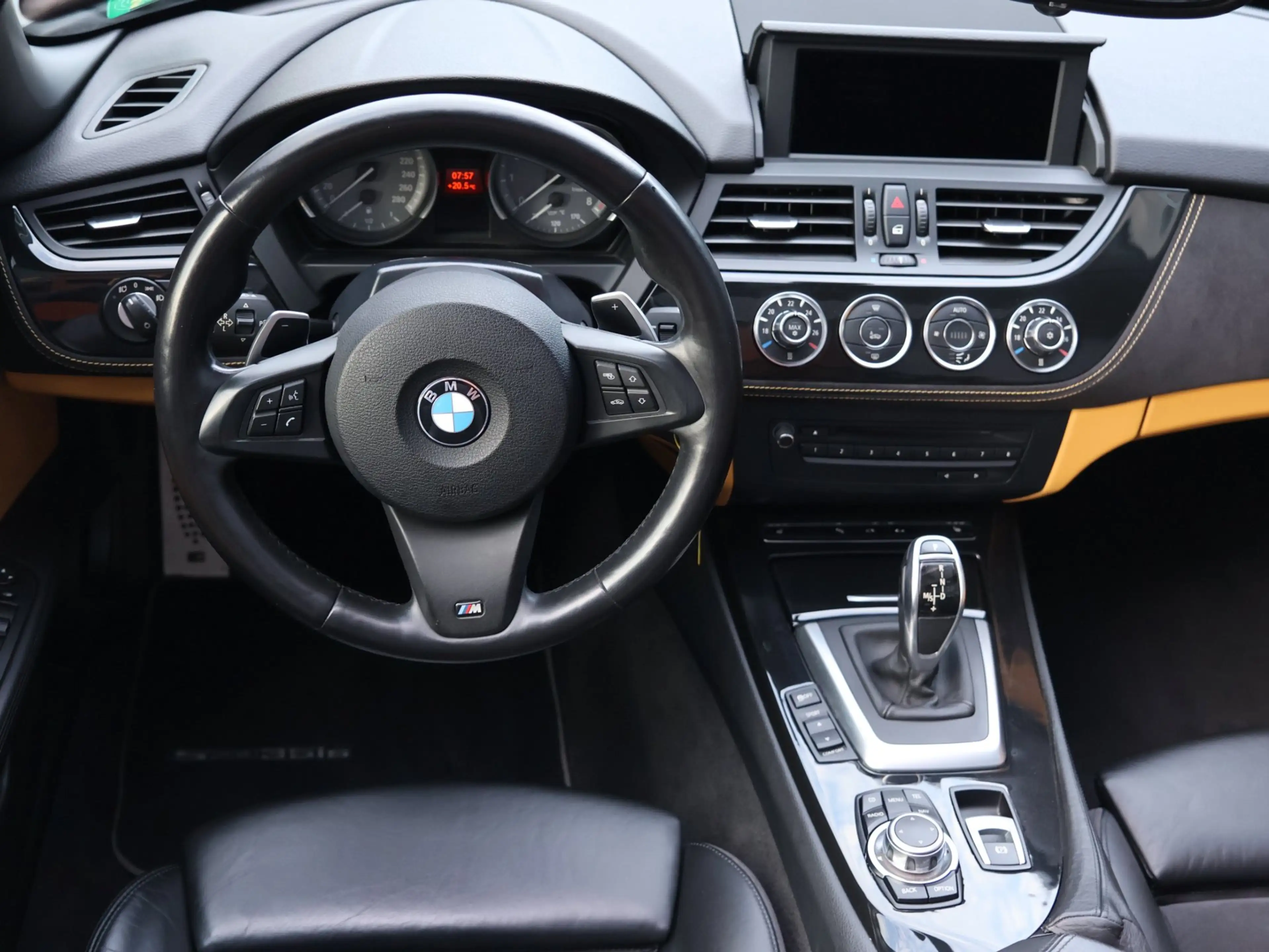 BMW Z4 Roadster SDrive35is Executive | M Sport | CarPlay — photo 15