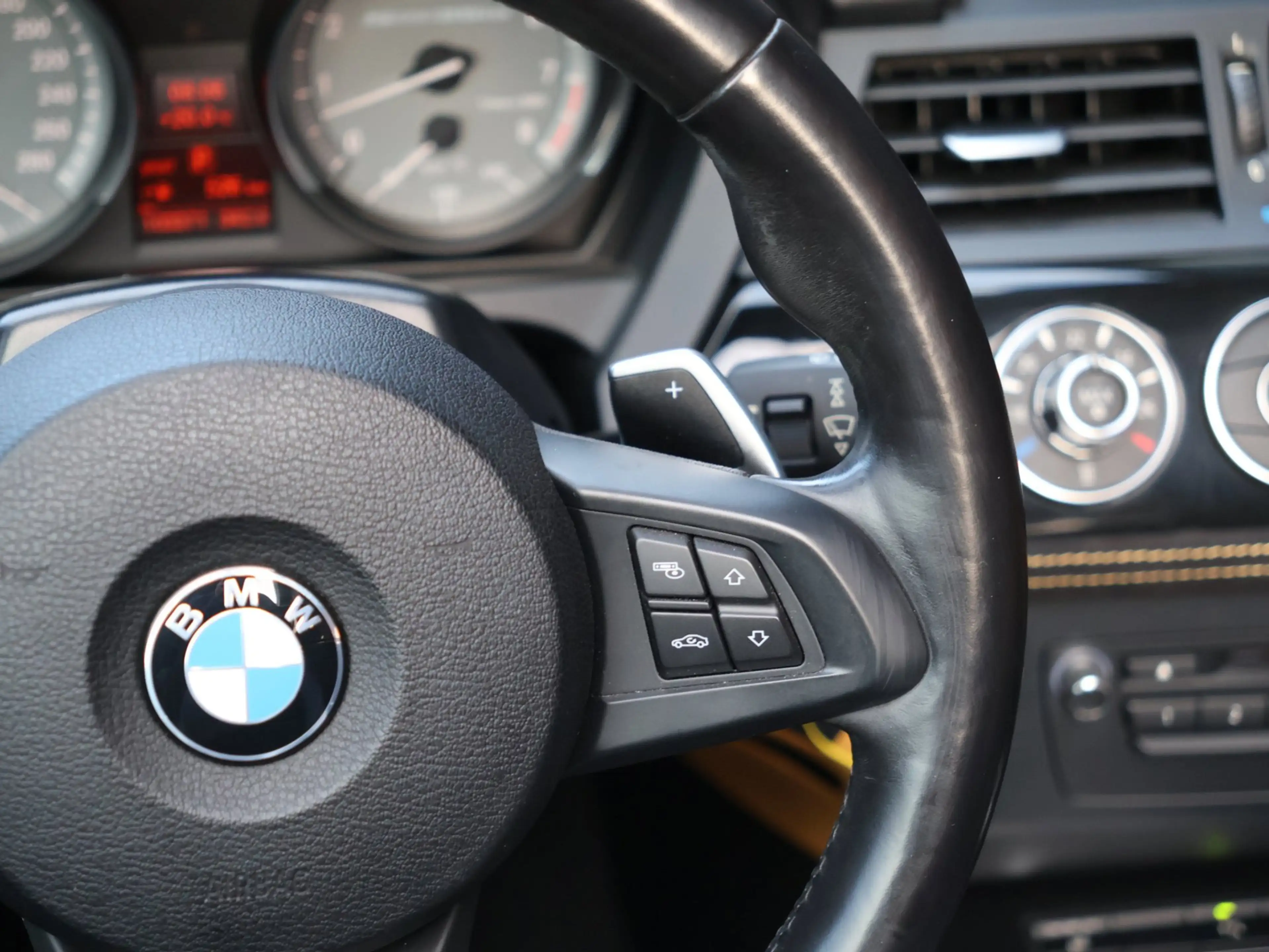 BMW Z4 Roadster SDrive35is Executive | M Sport | CarPlay — photo 17