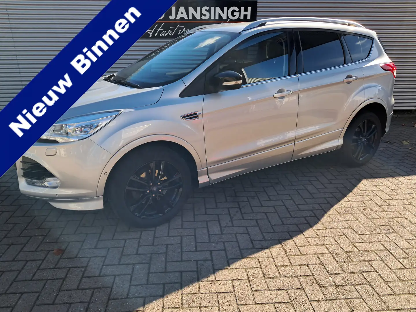 Ford Kuga 1.6 Titanium Plus met 2000kg trekgewicht!! | Stoel Gris - 1