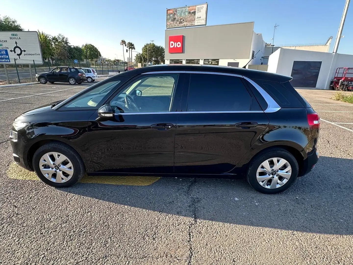 Citroen C4 Picasso Citroën C4 Picasso 1.2 e-THP Live Edition 130cv Negro - 1