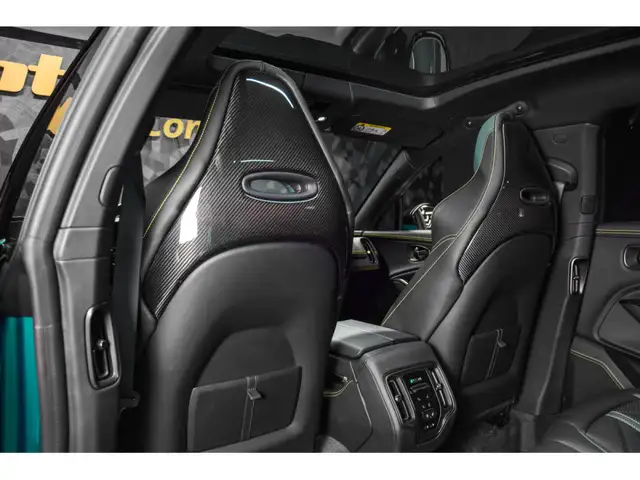 Aston Martin DBX view 11