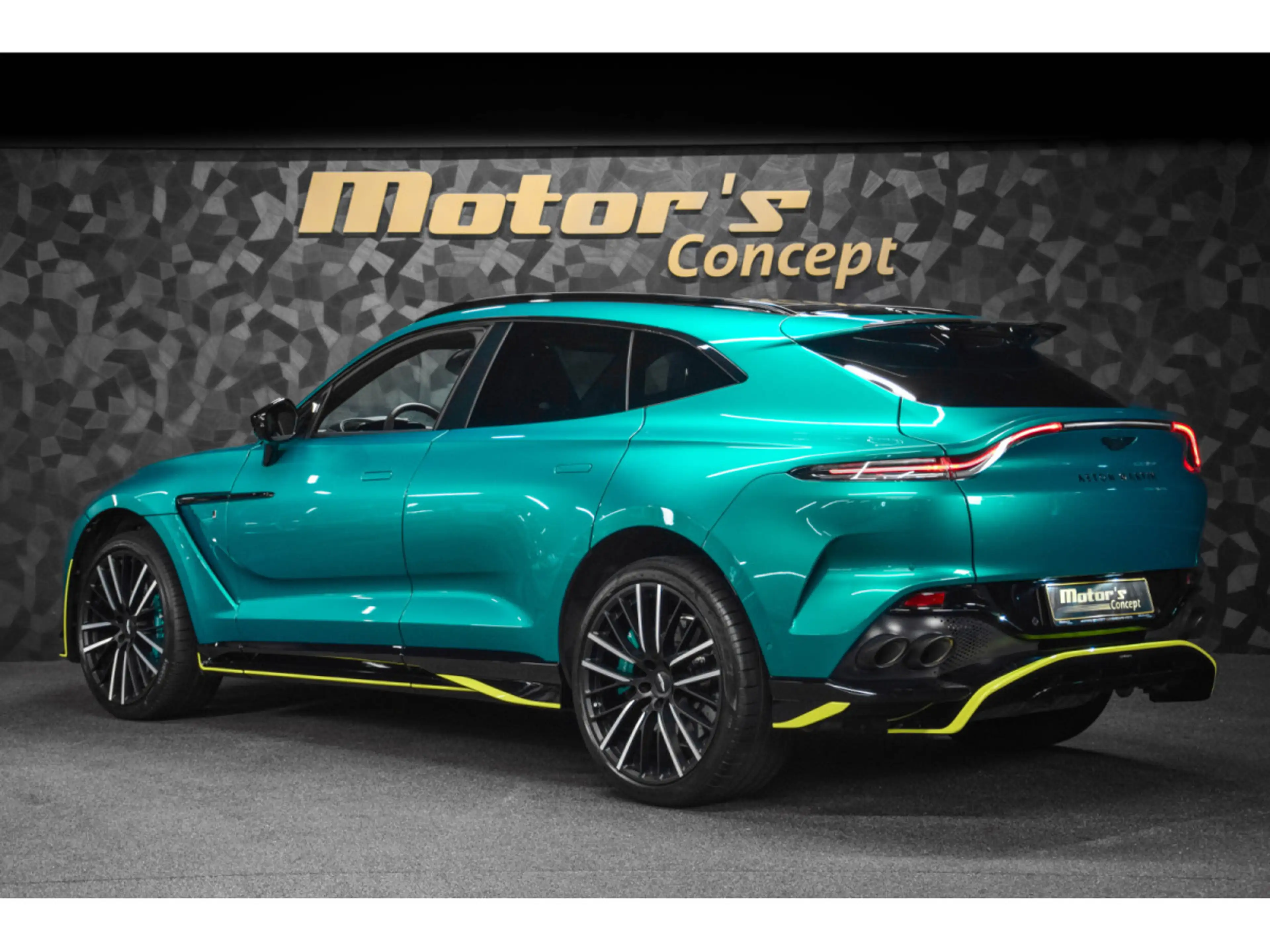 Aston Martin DBX 707 AMR23 4.0 V8 Bi-Turbo — photo 7