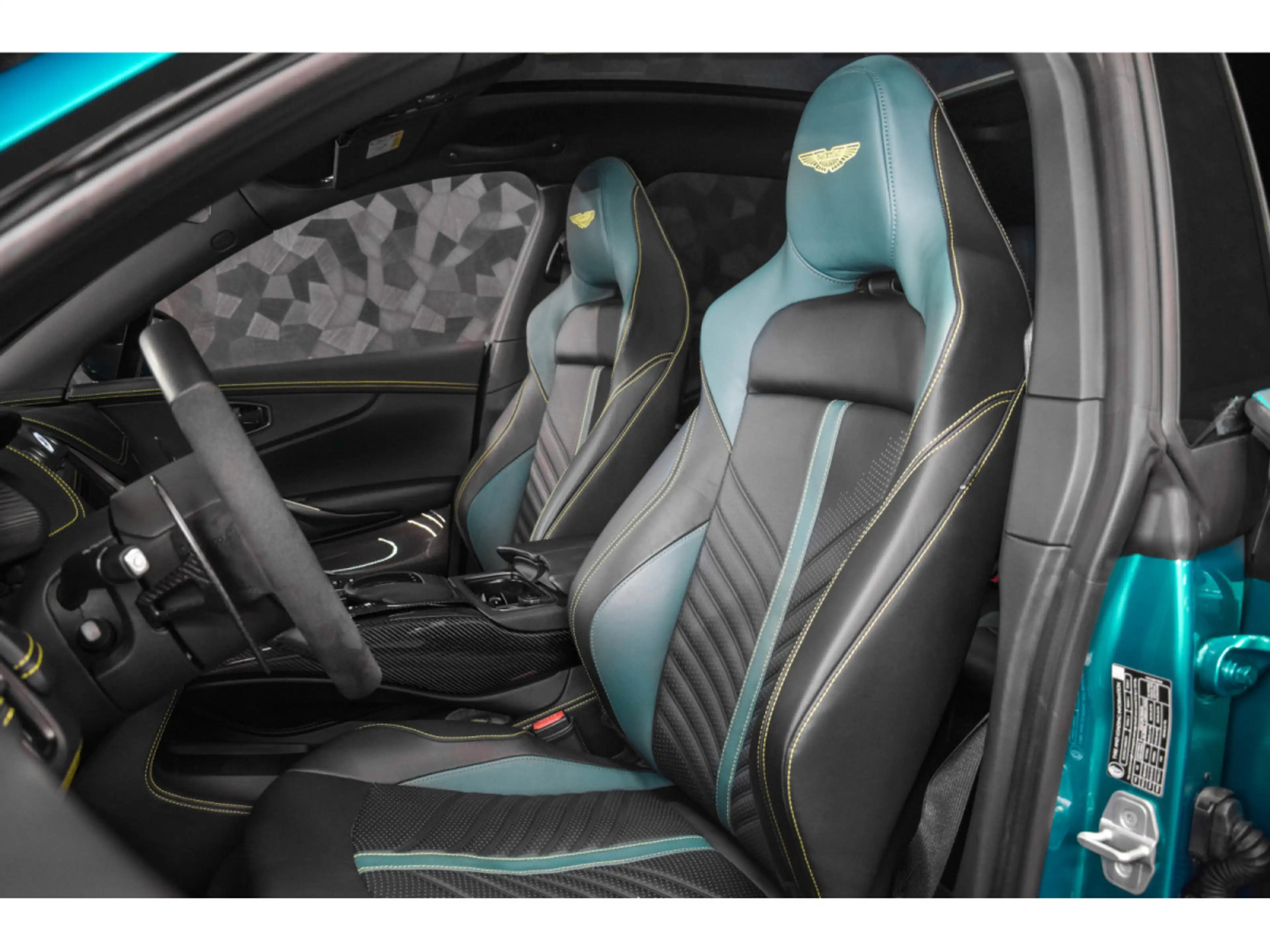 Aston Martin DBX 707 AMR23 4.0 V8 Bi-Turbo — photo 10