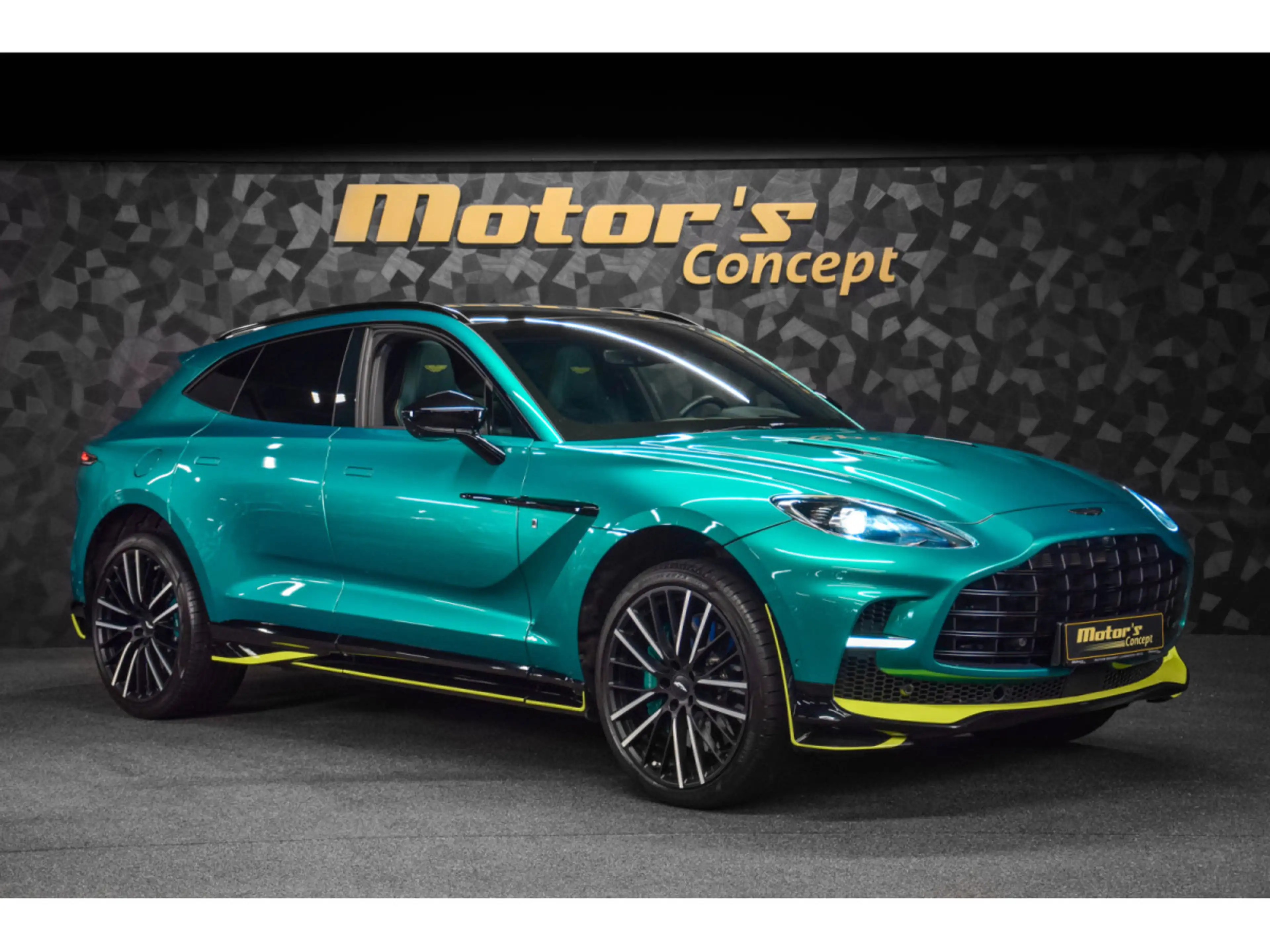 Aston Martin DBX 707 AMR23 4.0 V8 Bi-Turbo — photo 6