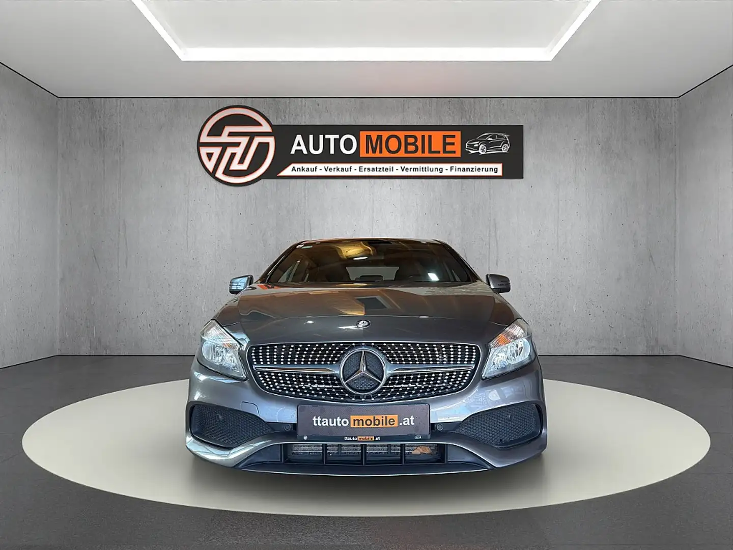 Mercedes-Benz A 200 Gris - 2