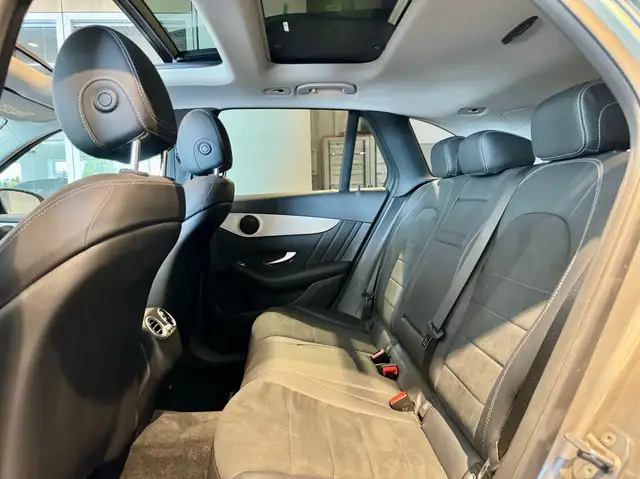 Mercedes-Benz 250 view 15