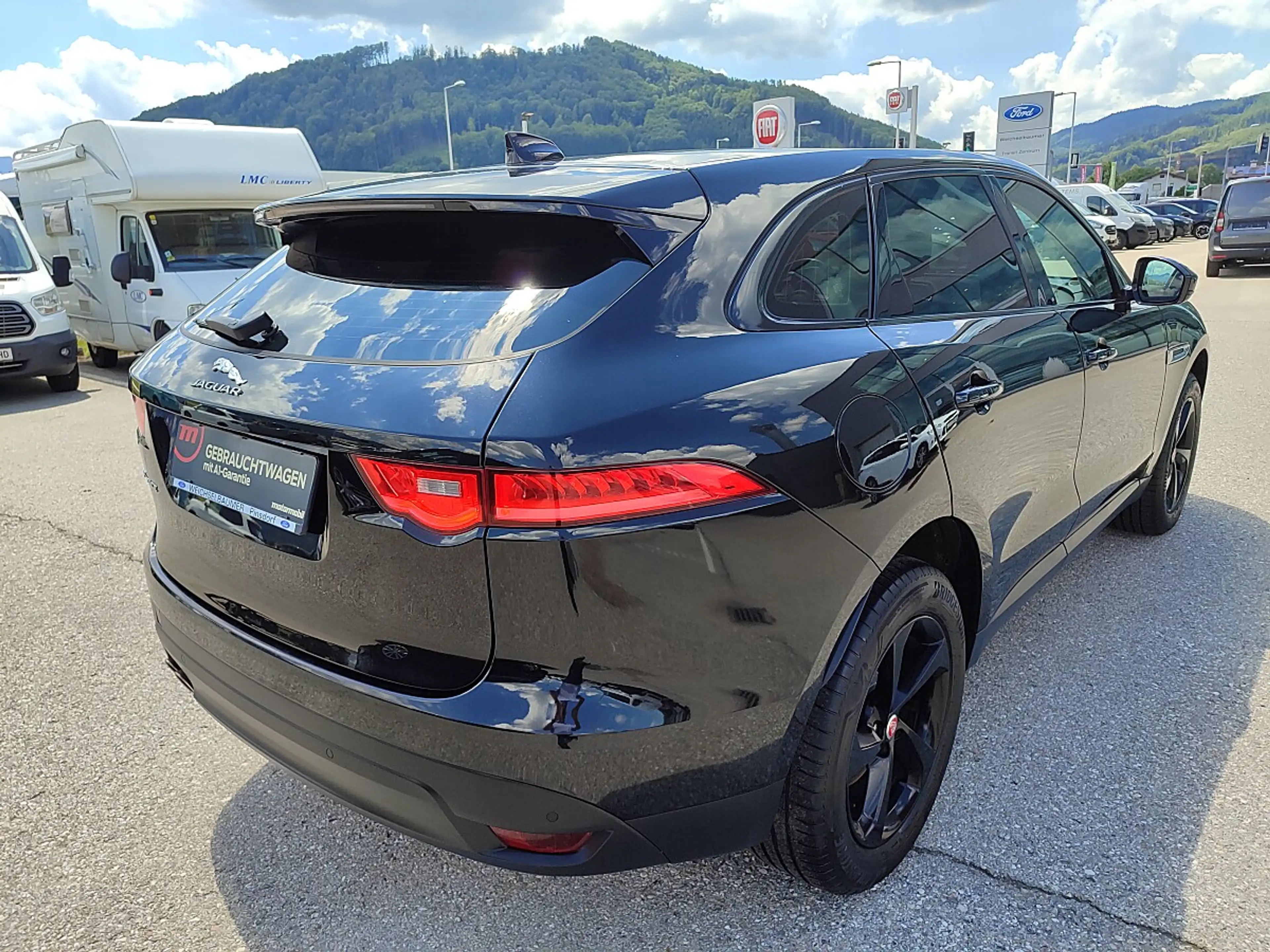 Jaguar F-Pace 20d AWD Prestige — photo 5