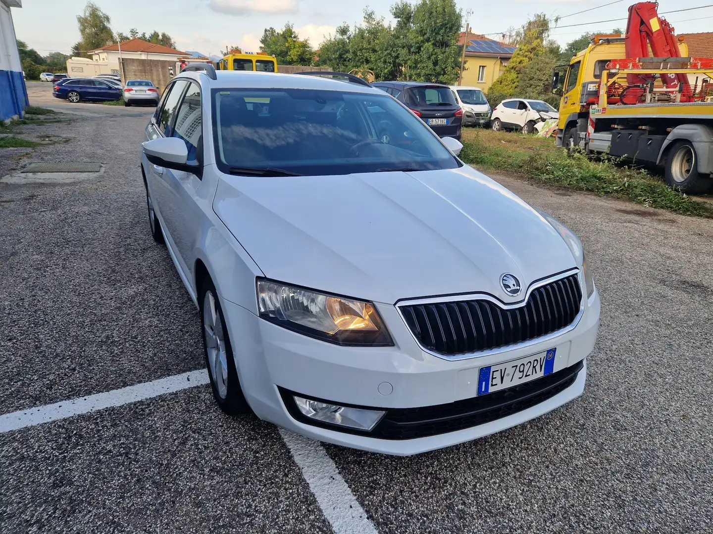 Skoda Octavia Wagon 1.6 tdi cr Executive 4x4 105cv - 2