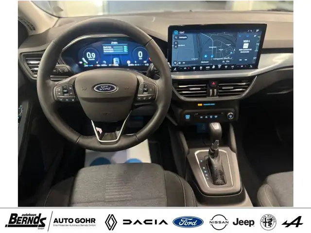 Ford Focus view 11