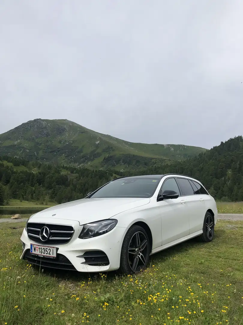 Mercedes-Benz E 220 d T Austria Edition 4MATIC Aut. AMG Line - 2