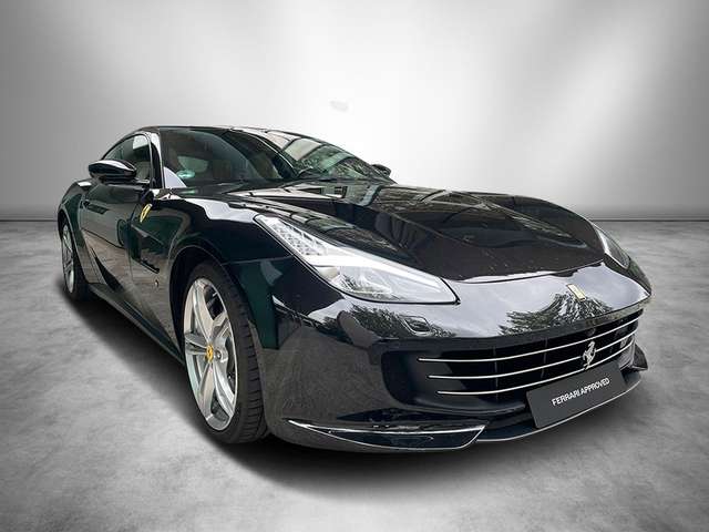 Ferrari GTC4 Lusso / Panoramadach / Lift / SItzlüftung