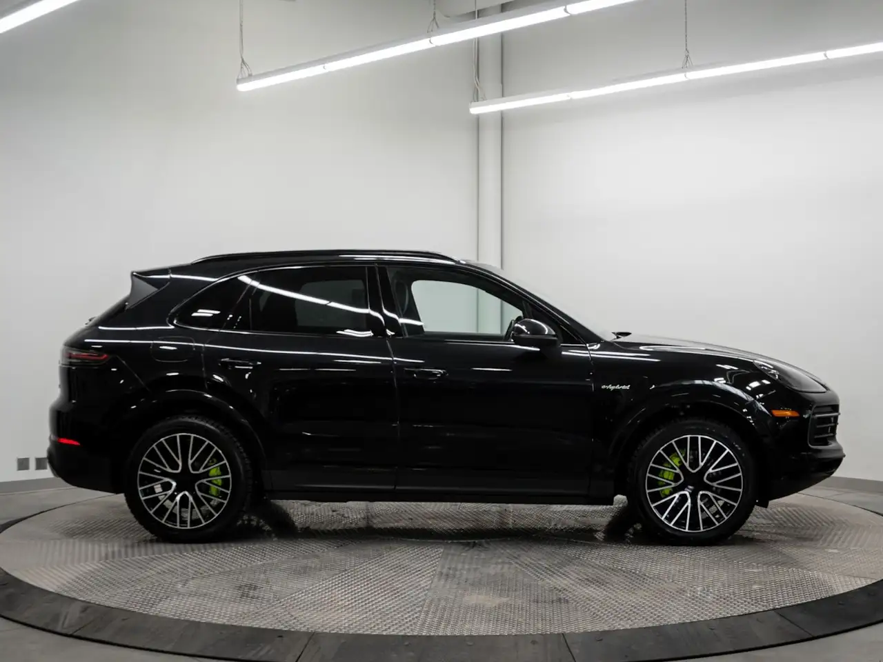 Porsche Cayenne снимка Porsche Cayenne