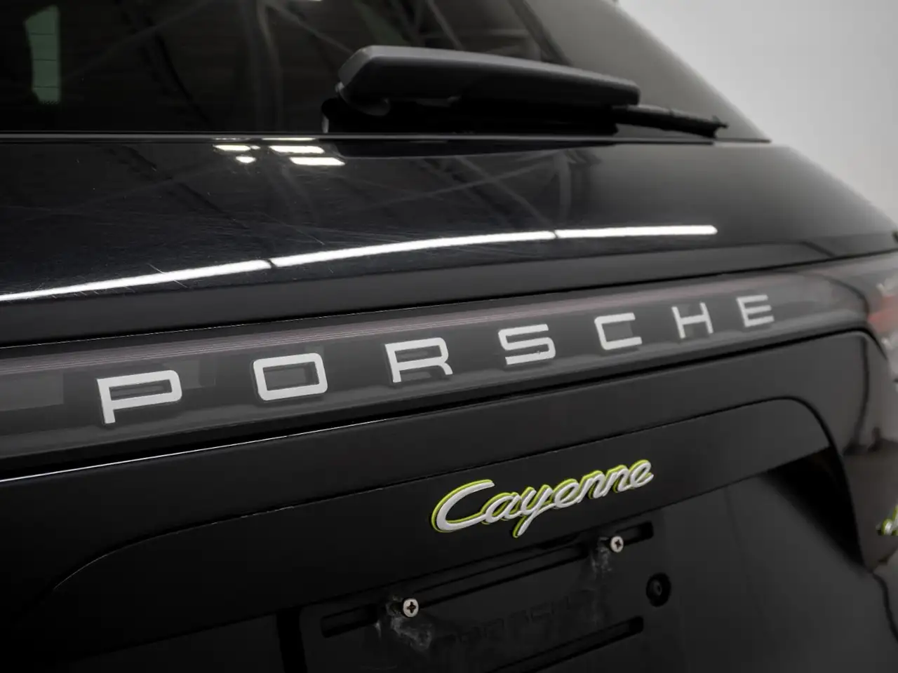Porsche Cayenne снимка Porsche Cayenne