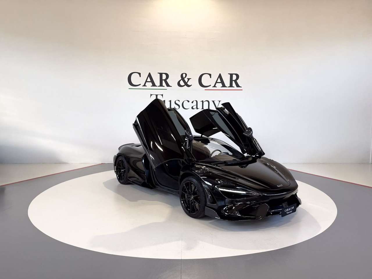 McLaren 765LT Spider McLaren 765 LT Coupé