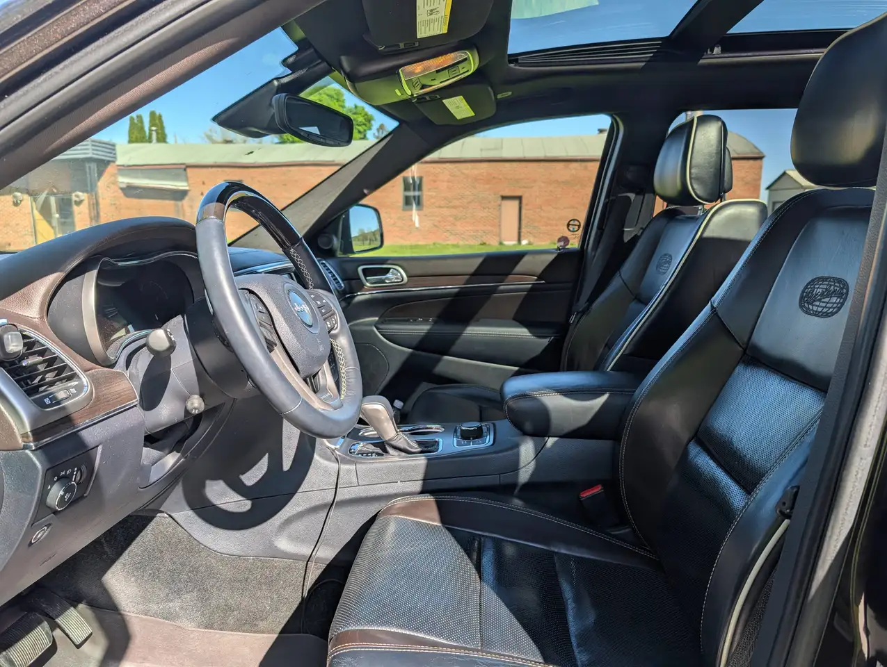 Jeep Grand Cherokee снимка Jeep Grand Cherokee