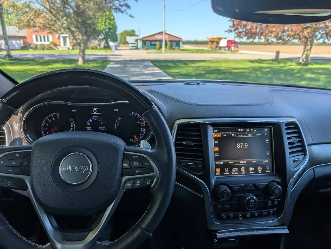 Jeep Grand Cherokee снимка Jeep Grand Cherokee